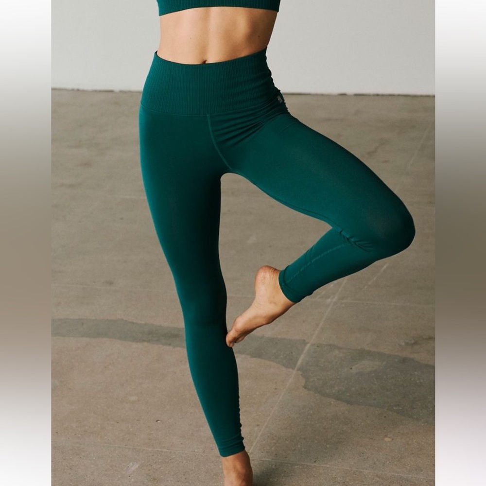 NWOT FP Movement Good Karma Leggings 7/8 Length Size XS/S Spruced Up
